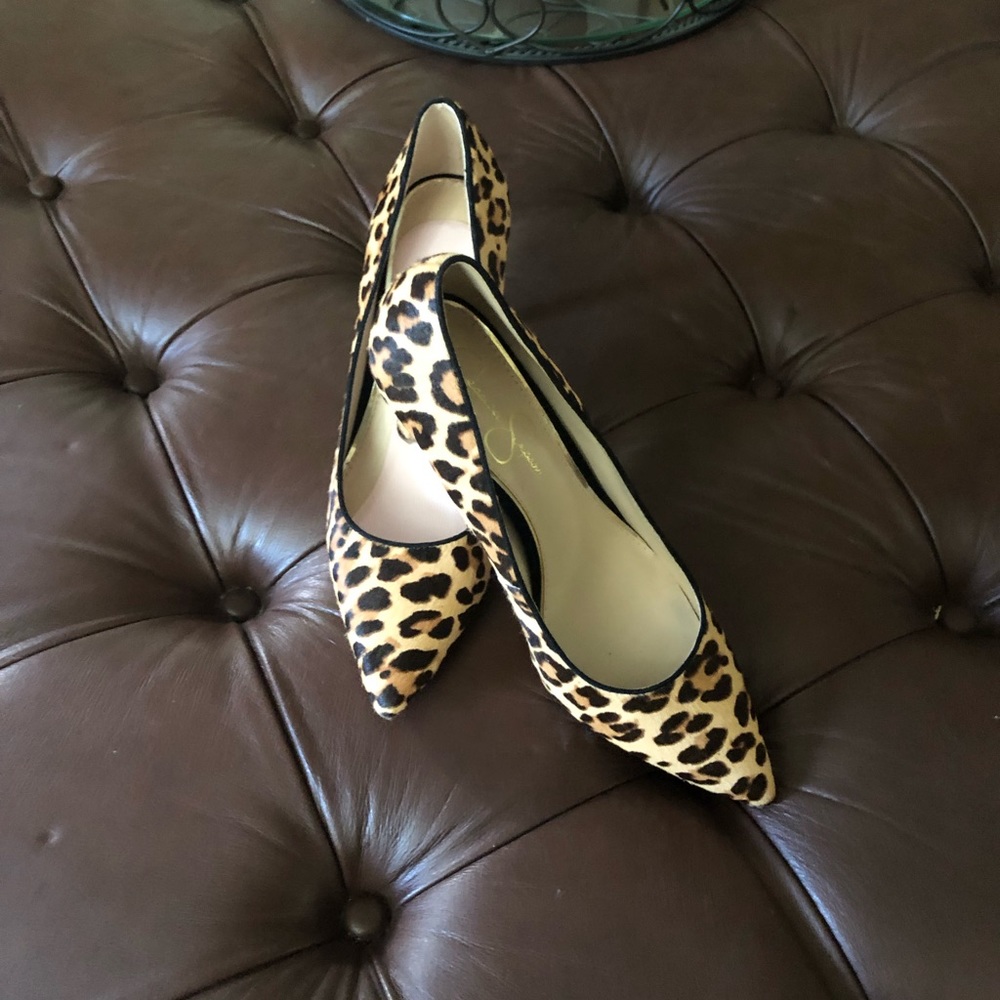 Gorgeous heeled pumps!